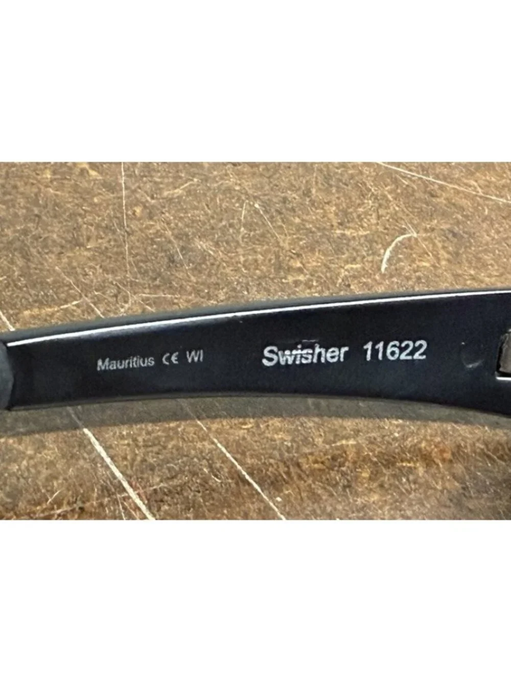 Vintage Bollé Swisher 11622 Mauritius Matte Black Wrap Polarized Sunglasses